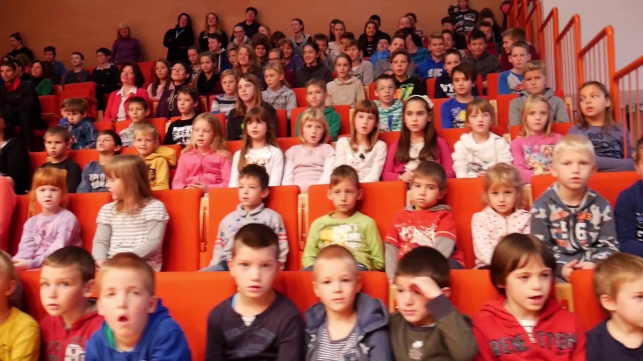 medeni zbor OŠ Kanal - YouTube