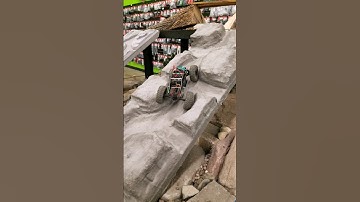 upgraded scx24 Injora chassis 1st attempt up new course feature #rc  #injora #trx4m #traxxas #axial