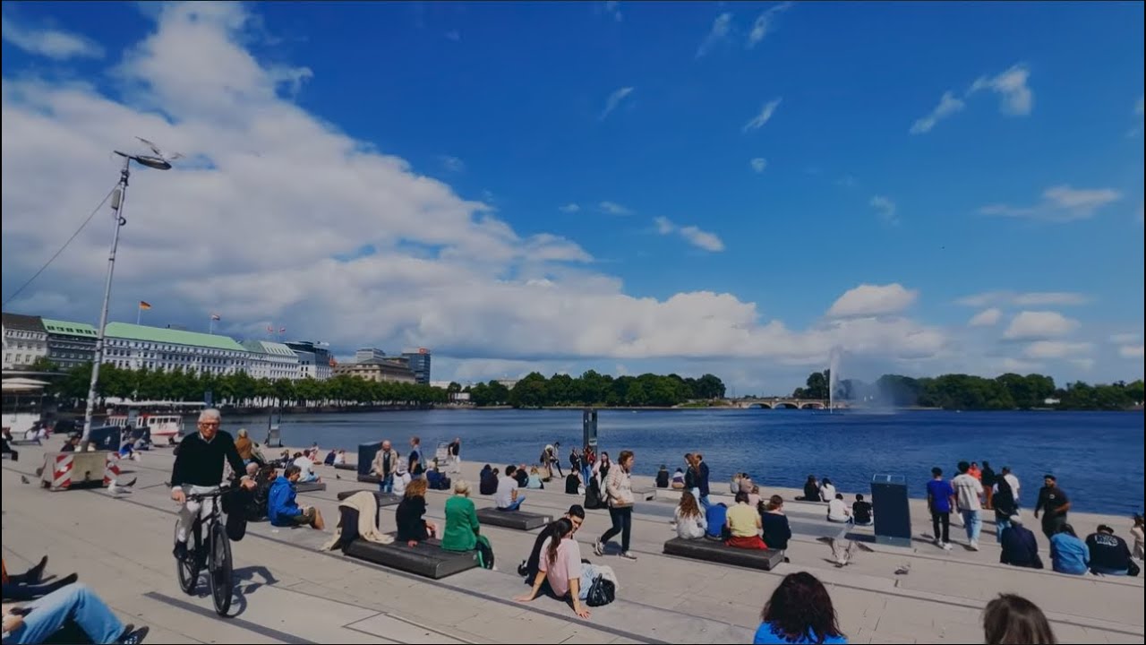 Hamburg City Tour: Rathaus, Jungfernstieg, Alsterstadt, HafenCity & Elbphilarmonie | 4K