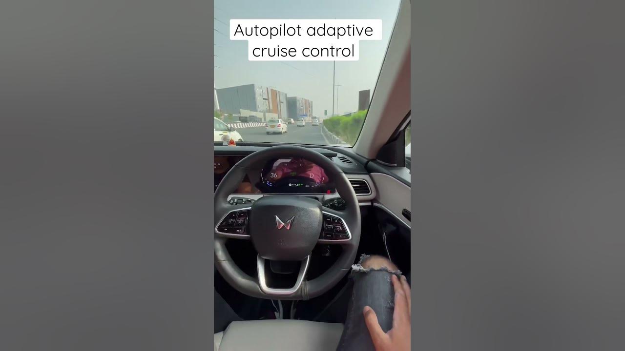 Adaptive cruise control Autopilot mode Xuv700 Ax7 luxury Dsl (A/t