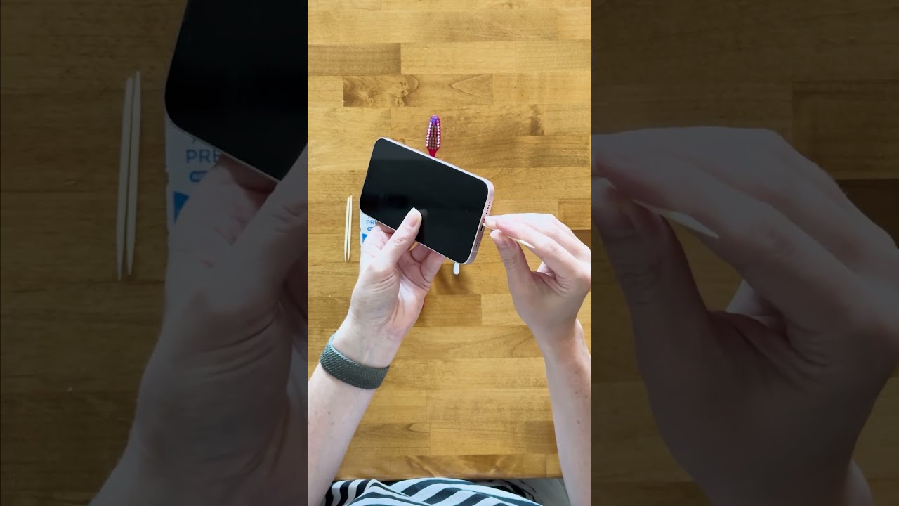 How To Clean Your Phone S Charging Port And Speakers Shorts