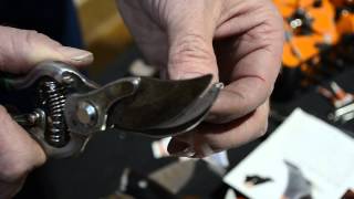 What Makes the Sharpest Knife in the World Sharpens Best