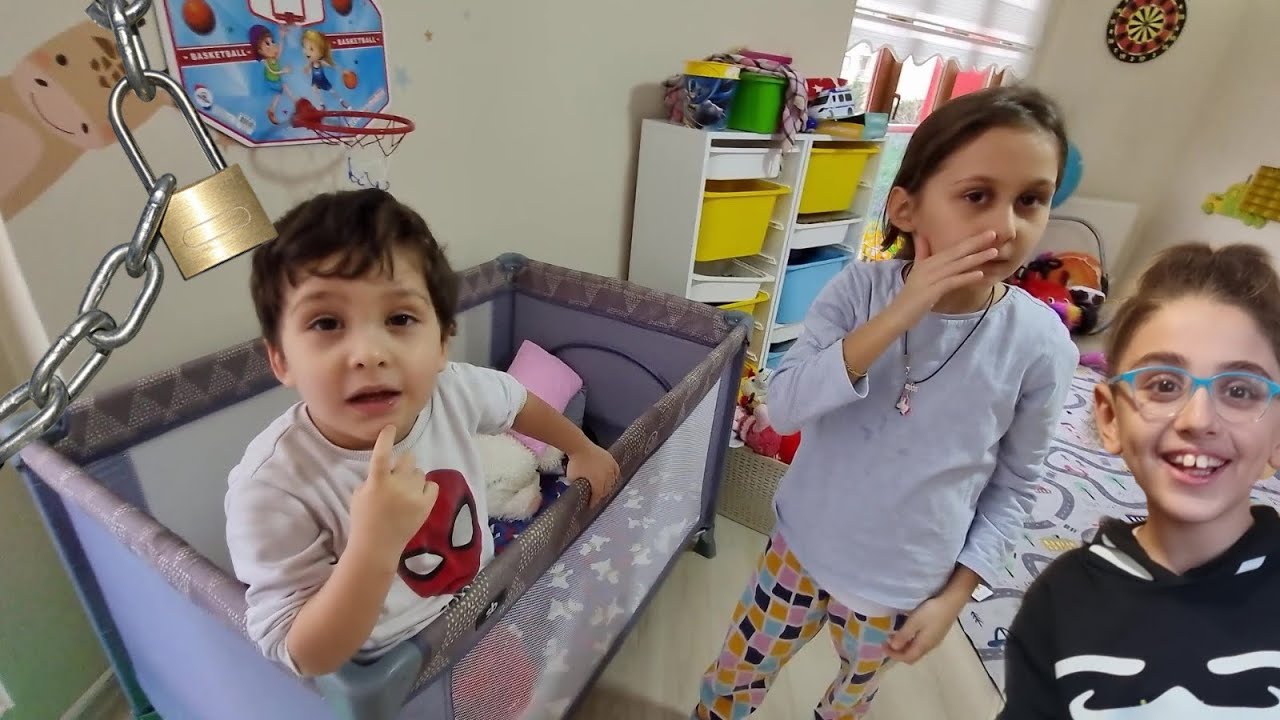 Rüya'nın arkadaşlarıyla gezmeye giderken Rüzgar onu götürmeyeceğiz sandı ÇOK ÜZÜLDÜ :((