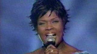 CECE WINANS LIVE - NO ONE chords