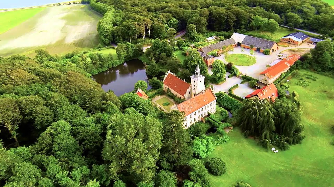 Højriis slot fra luften