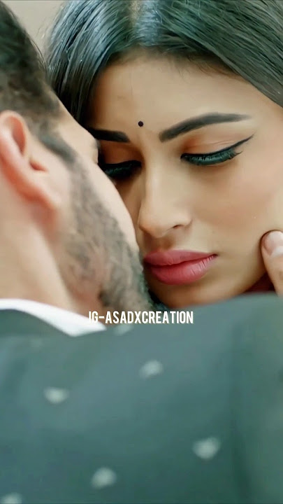 Naagin 2 Rocky Or Shivangi First Lip Kiss.