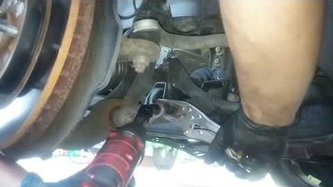 Honda Accord Sway / Stabilizer Bar Link Replacement