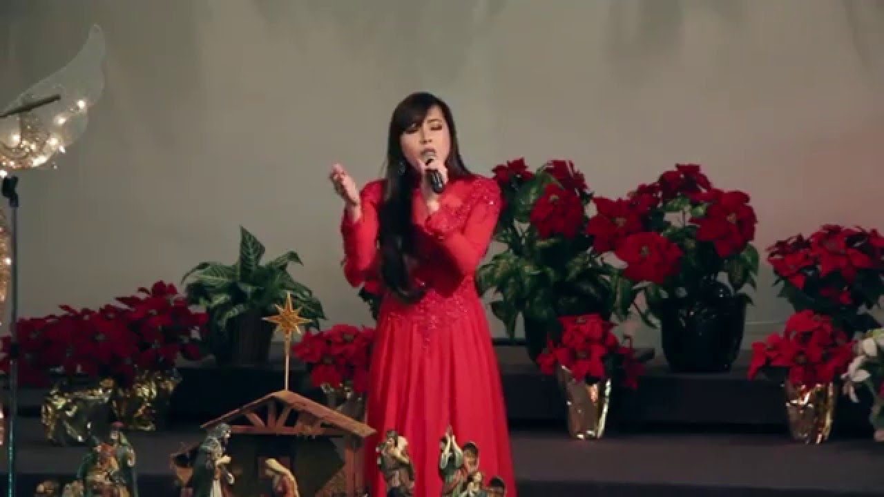christian benteke 12-25-15 Bài Ca Dâng Chúa – Tina Huỳnh