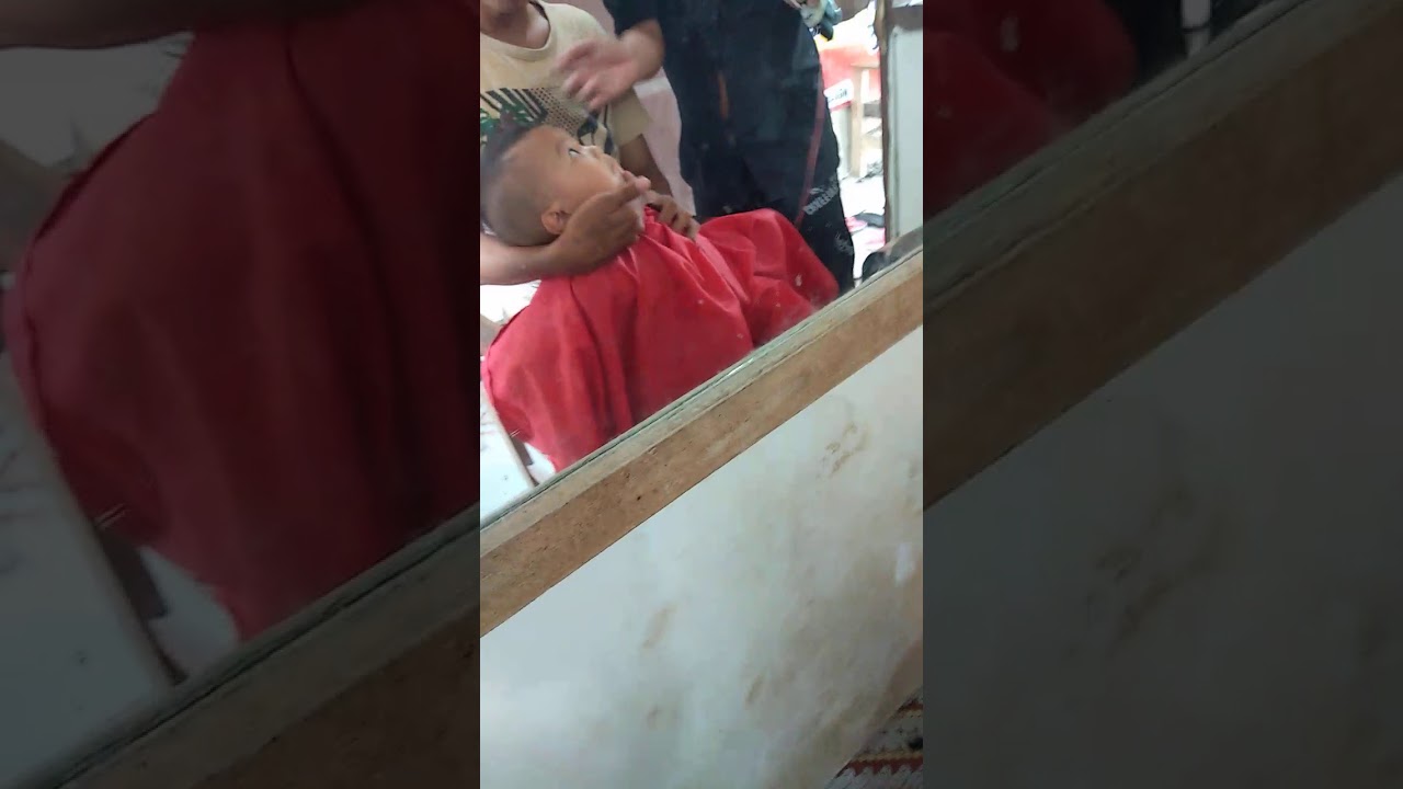 Akibat Corona  bayi potong  rambut  YouTube