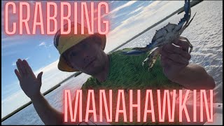BLUE CRABBING IN MANAHAWKIN LBI NJ CAROLINA SKIFF J12 MERCURY 15HP