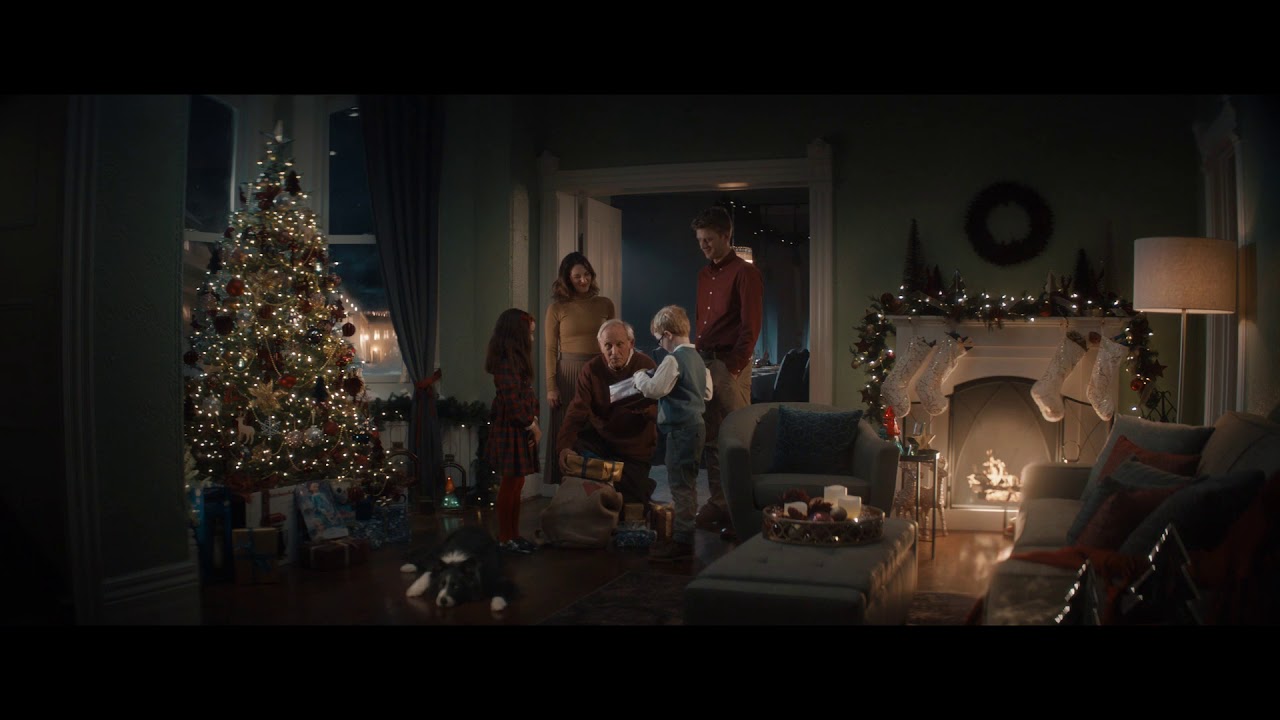 Moonlight Ride - The most magical time of the year is upon us. Canadian Tire ¬– Canada’s Christmas Store.