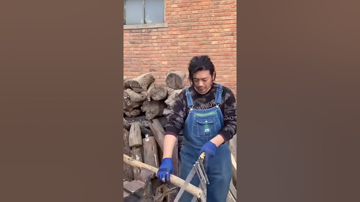 Необычная ручная пила с двойным лезвием