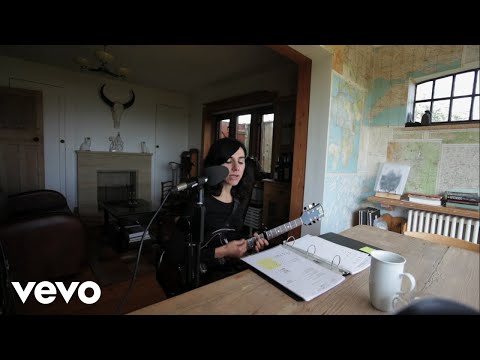 PJ Harvey - The Glorious Land