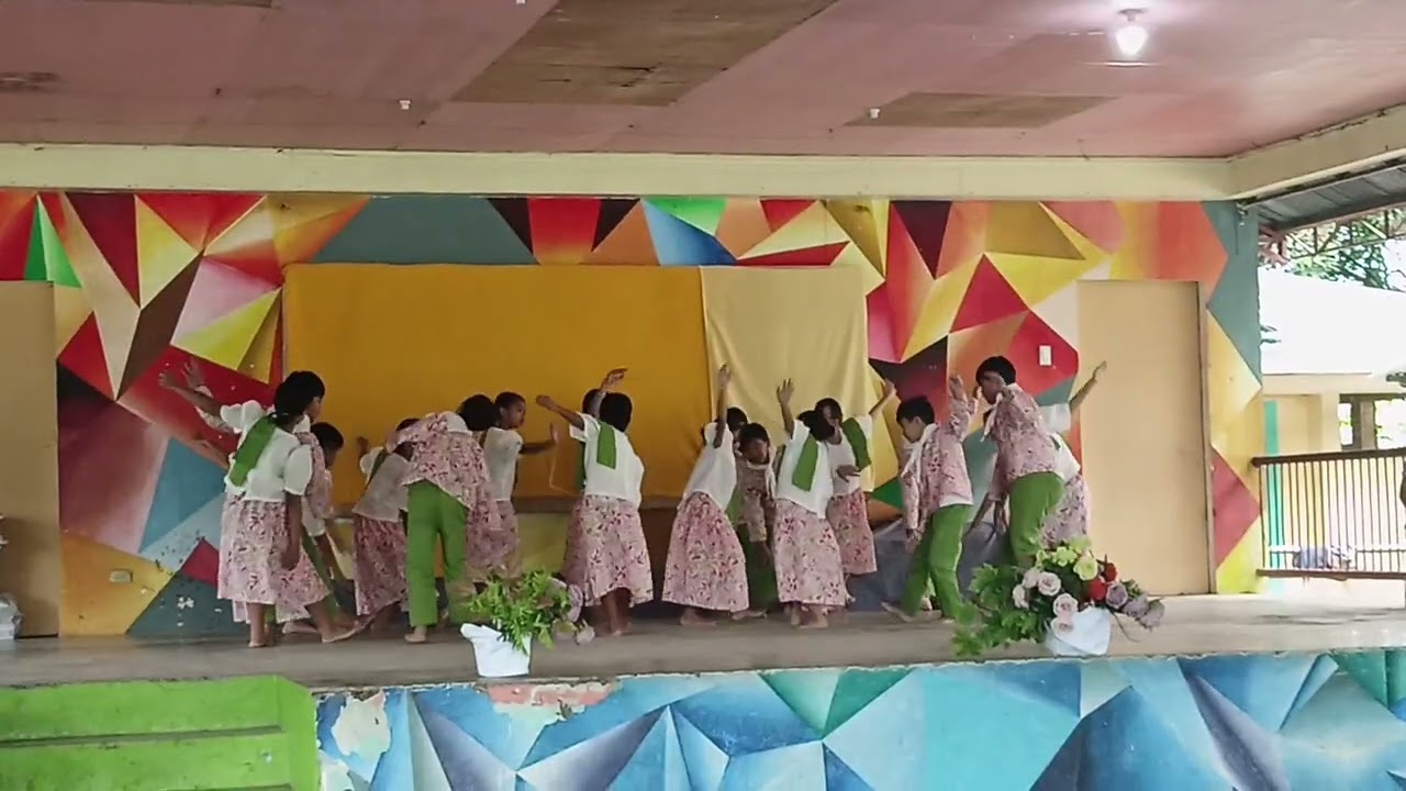Itik-itik Philippine Folk Dance | Nafco Central Elementary School | Grade V