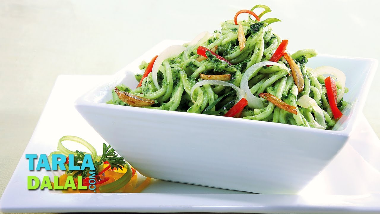 Spinach Noodles, Indian Style by Tarla Dalal