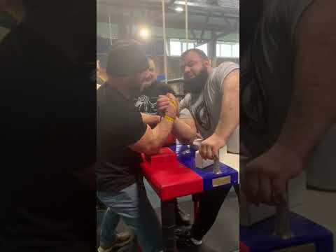 Денис Цыпленков 🆚 Заур Пайзулаев #amc #armwrestling