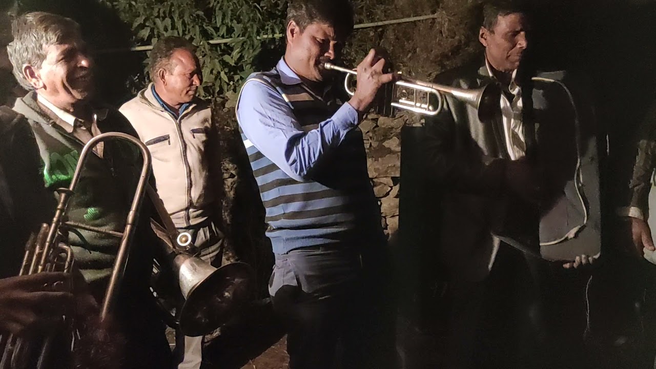 Most popular thapli kalzikhal band...pauri garhwal