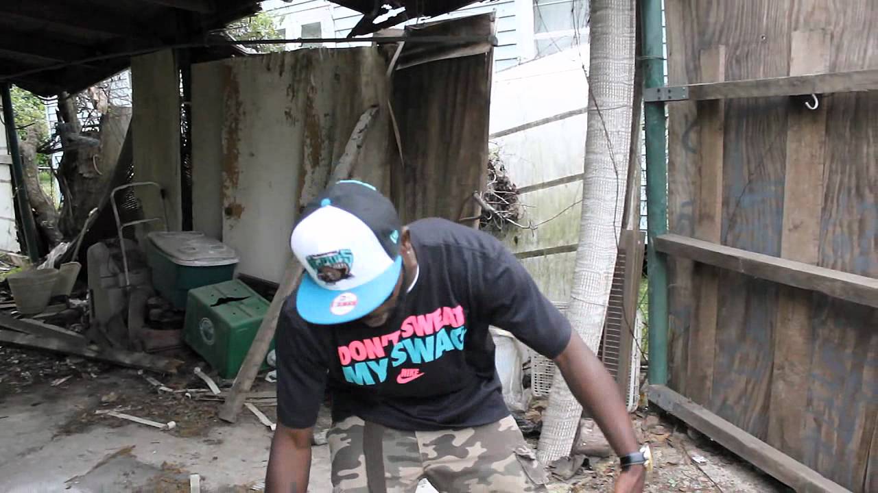 Mutt - Mafia Music (Official Video)