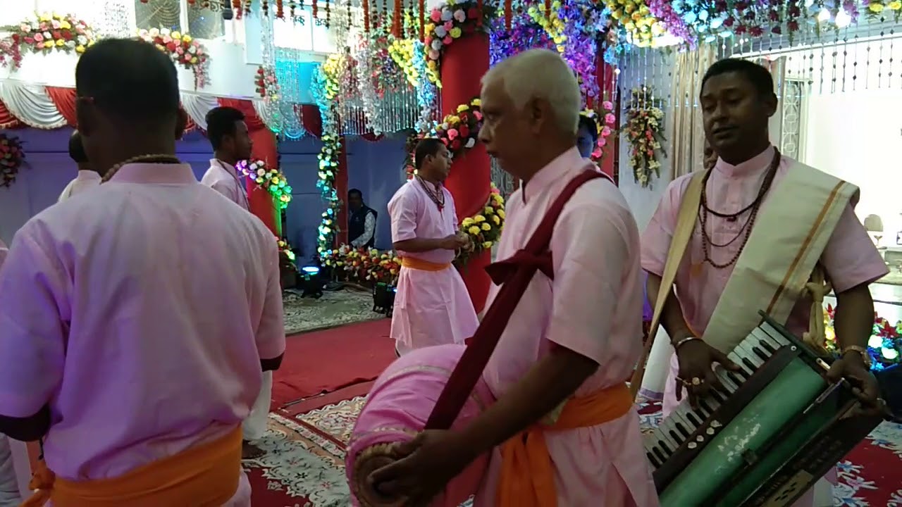 Nam Kirtan by Joy Narayan Roy of Prabhati Sangha 9435228569