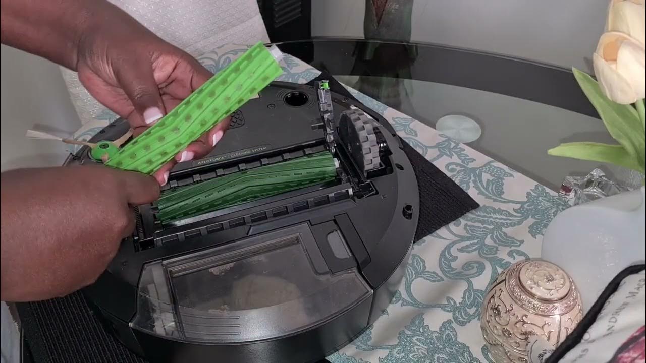Roomba i4. How to Clean and Operate. 1 year down the line, so far so