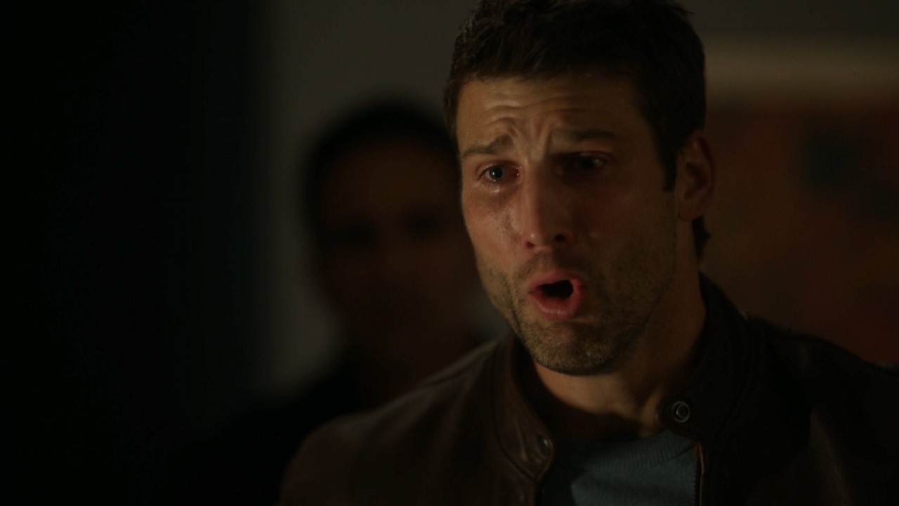 Он изменил ей с её сестрой-близнецом, и она превратила его жизнь в психологический кошмар.