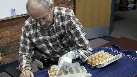 Cánh tay robot giúp cựu chiến binh