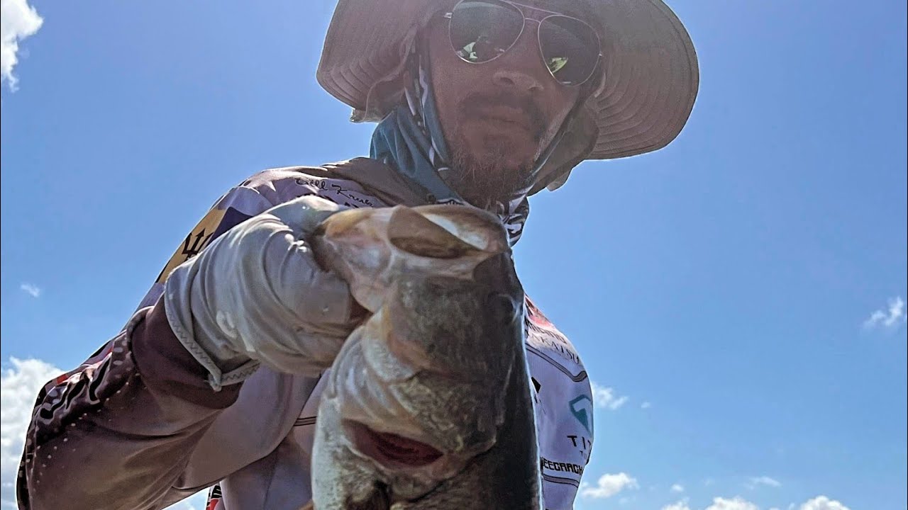 FLORIDA EVERGLADES BASS FISHING