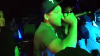 Famous Will Smith freestyles while Doug E Fresh beat boxes 2012) Wealth