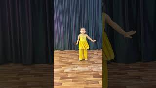 Besos Natasha Mayur Tayade Choreography Hiphop Dance Centre Bhusawal