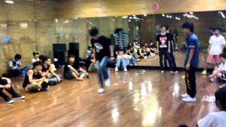 CYRIL SHUFFLE Solo video(LIVE)