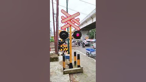 Palang Pintu Perlintasan Kereta Api | JPL 351 Stasiun Lempuyangan Yogyakarta