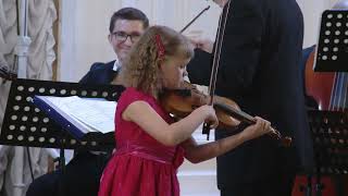 Рядчина Карина - Концерт Вивальди ля минор (в 3 частях) в Белом зале Политеха