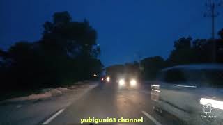 Cara aman mengemudi di malam hari