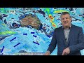 Oz: Some heavy rain both east & west, dry in between