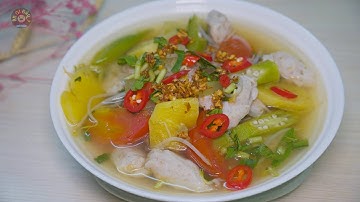 Nấu Canh Chua Chả Cá Thơm Ngon và Mẹo Nêm Nước Thanh Dịu Chuẩn Vị Canh Chua