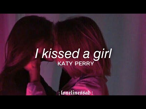 Katy Perry // I kissed a girl (Tradução/Legendado) - YouTube