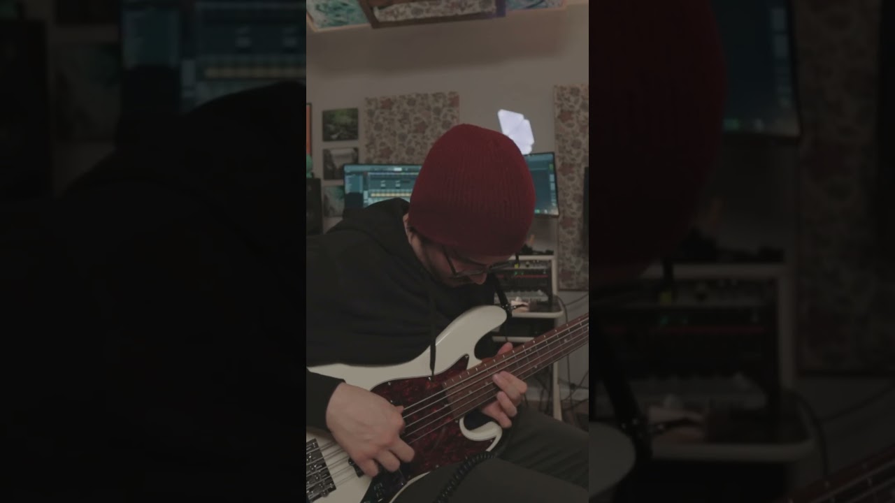 Fuzzy synth bass is a vibe. 