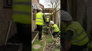 This Tiny Yard Hack Makes It Feel DOUBLE the Size 😳 #viral #usashorts #usa #usatoday #home #yard