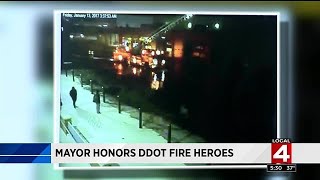Mayor honors DDOT fire heroes