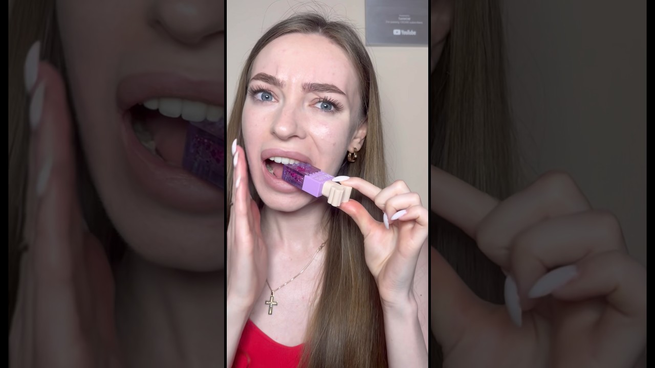 The Cutest Lipgloss Ever 😳 #viral #magic #makeup #lipstick