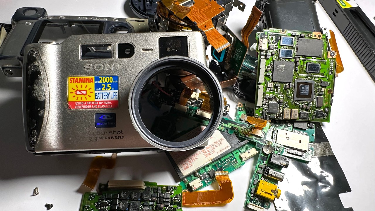 Sony Cyber Shot DSC-S70 Disassembly - YouTube