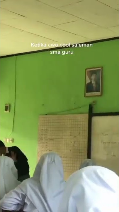 Ketika Cowok DINGIN Salaman Sama GURU🤣