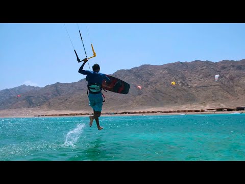 مغامر مصري يحاول المشي على الماء في دهب Shorts