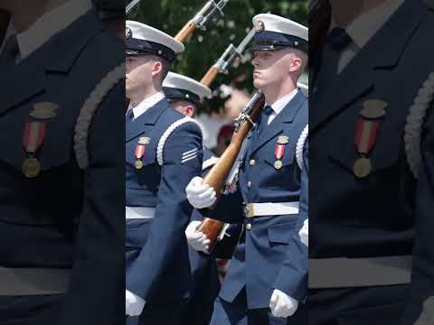 Video: Vizitarea Memorialului Veteranilor din Războiul Coreean din Washington DC