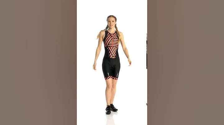 2XU Women's Perform Front Zip Tri Suit | SwimOutlet.com
