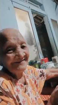 VIRAL NENEK NENEK MEROKOK