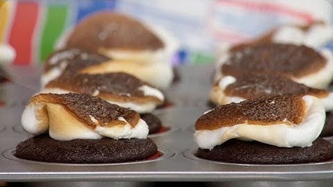 Marshmallow Cupcakes - Mad Hungry with Lucinda Scala Quinn