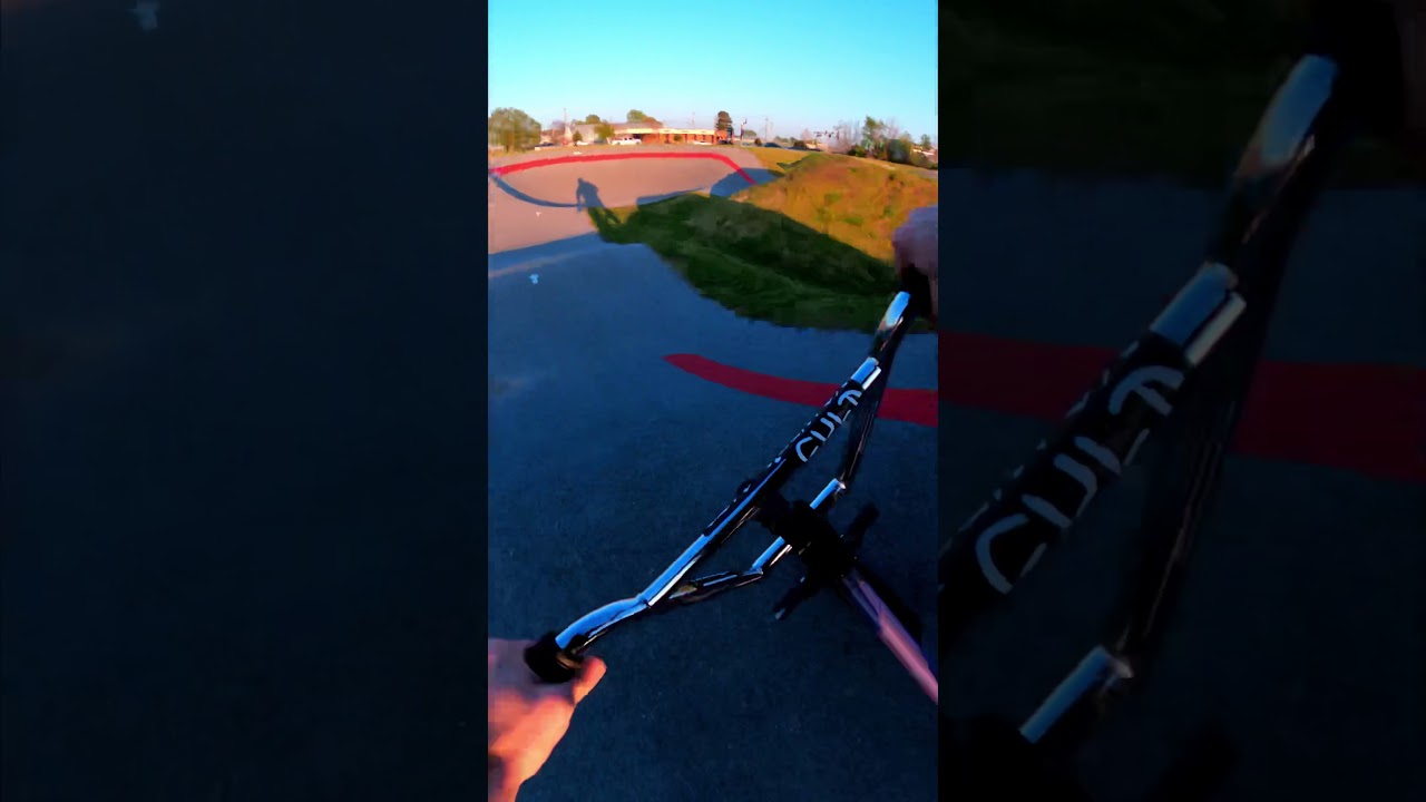 ⁣Brakeless BMX @ Longest Pump Track in the US