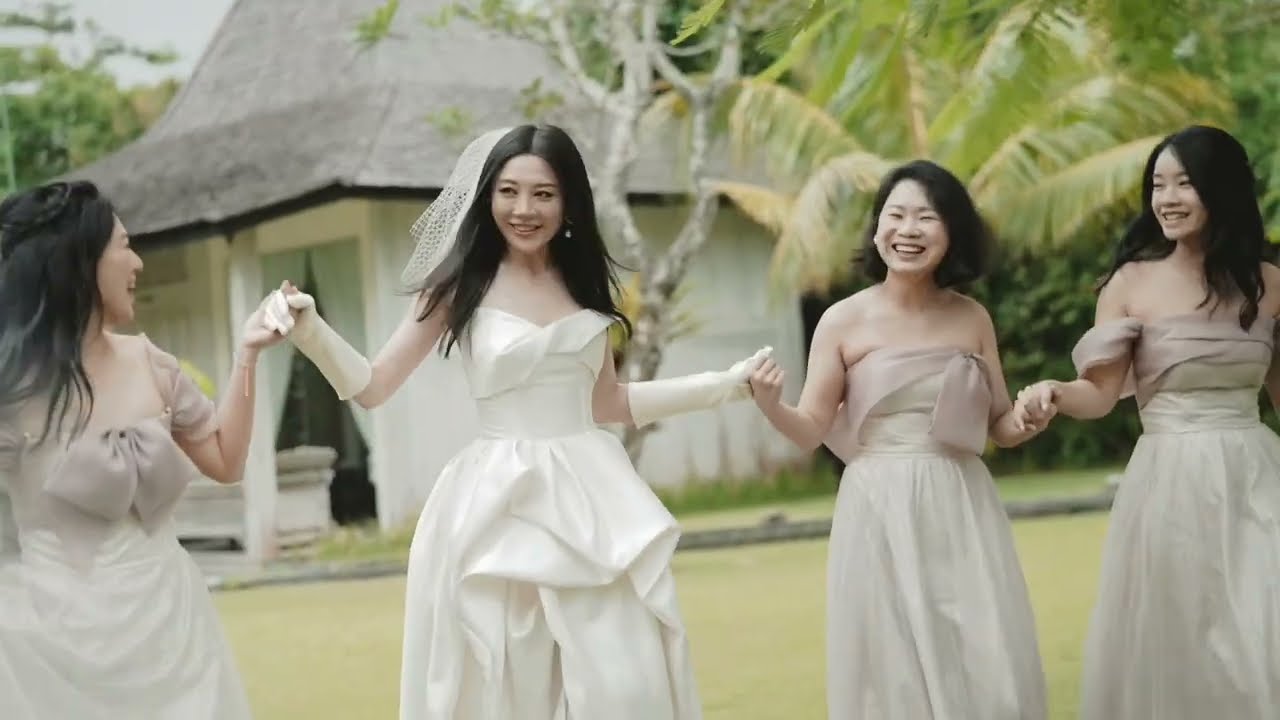 Beautiful Bali Cliffside Wedding of Yang & April at Khayangan Estate