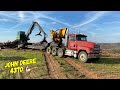 Loading pulpwood with the John Deere 437d